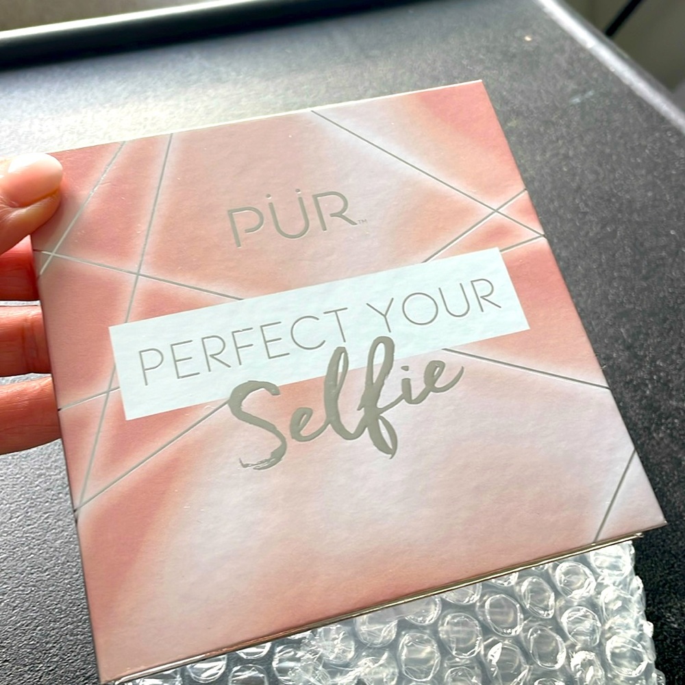 NEW- PUR perfect you selfie palette- eyes and face